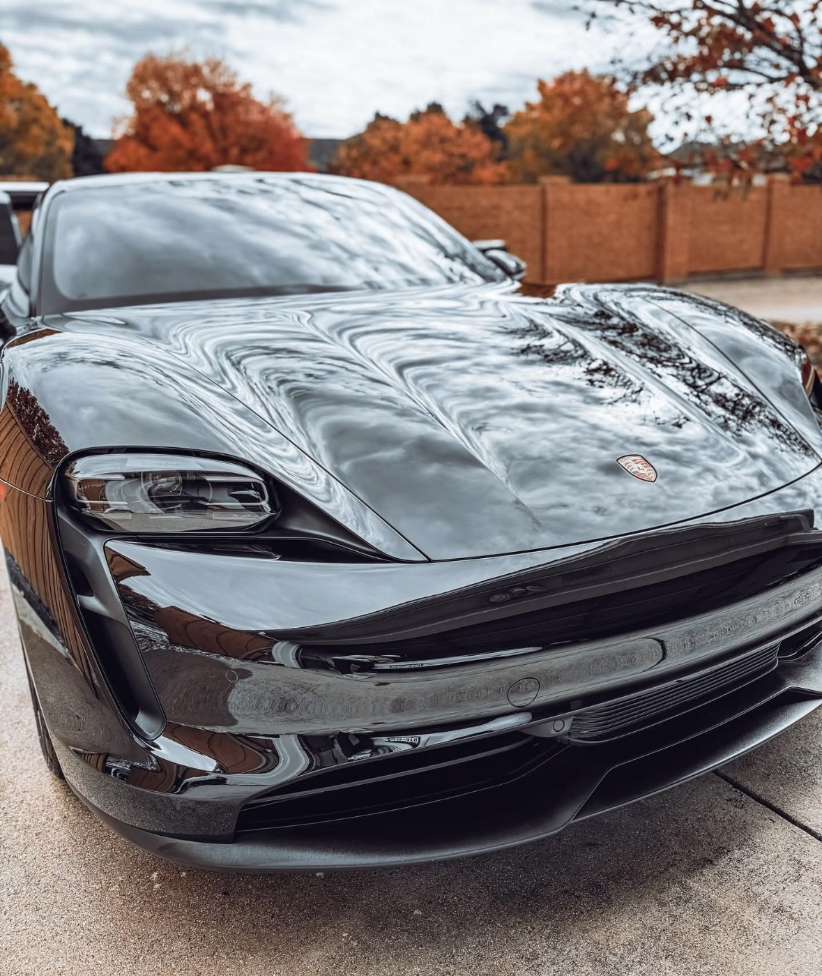 Porsche Taycan Black